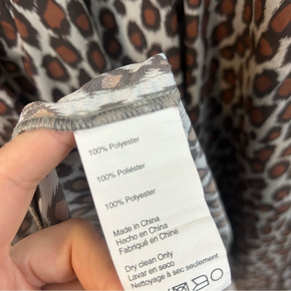 Derek lam Leopard/Animal Print Lightweight Flowy V-neck Dress Size Large - Picture 15 of 15